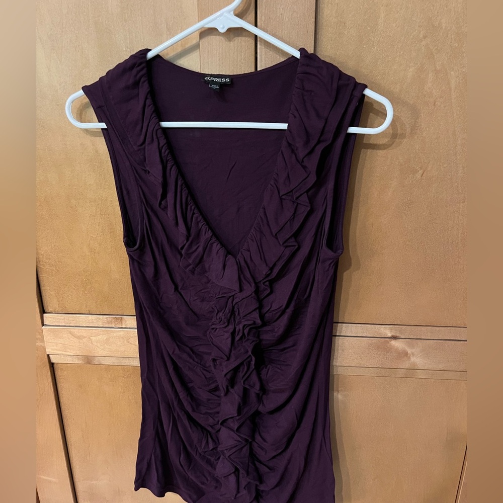Express workwear top. Size medium. Plum color